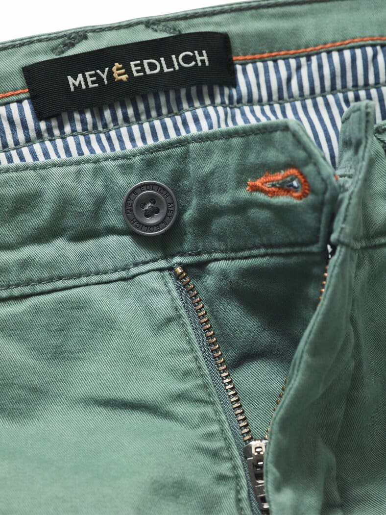 Cool-Fade-Chino salbeiblatt