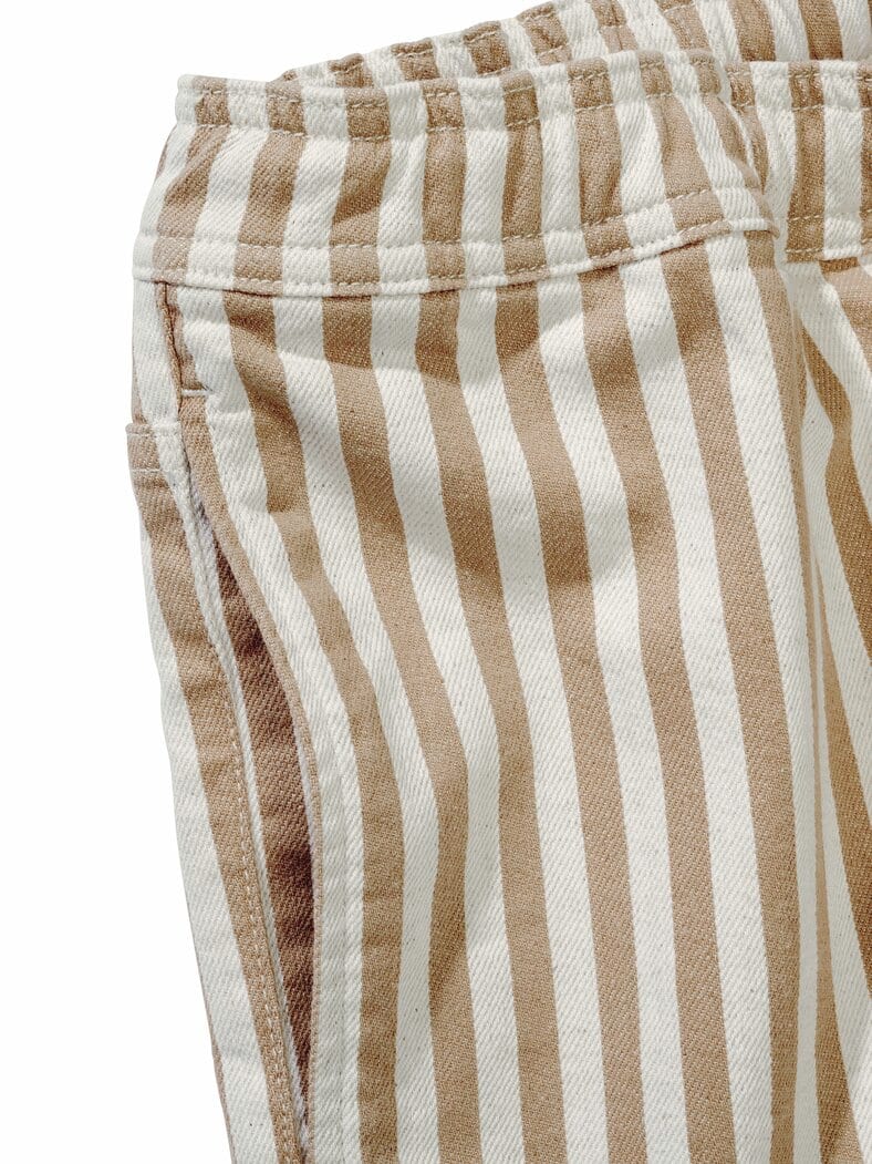 Sehenswert-Shorts ecru-streifen