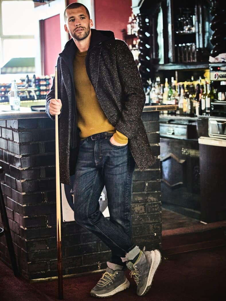 Veranlagter Mantel tiefblau