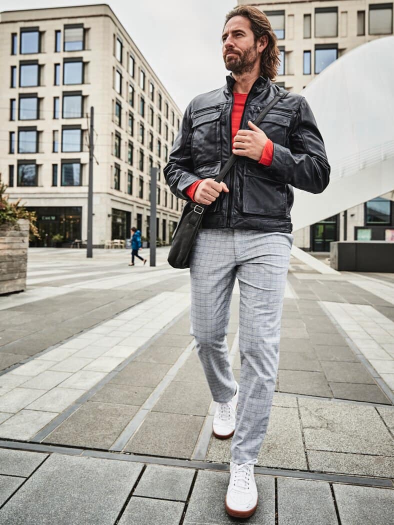 Vollkommene Lederjacke dunkelgrau