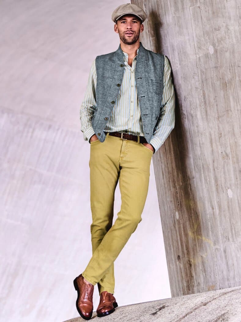 Selbstbewusster Oxford cognac