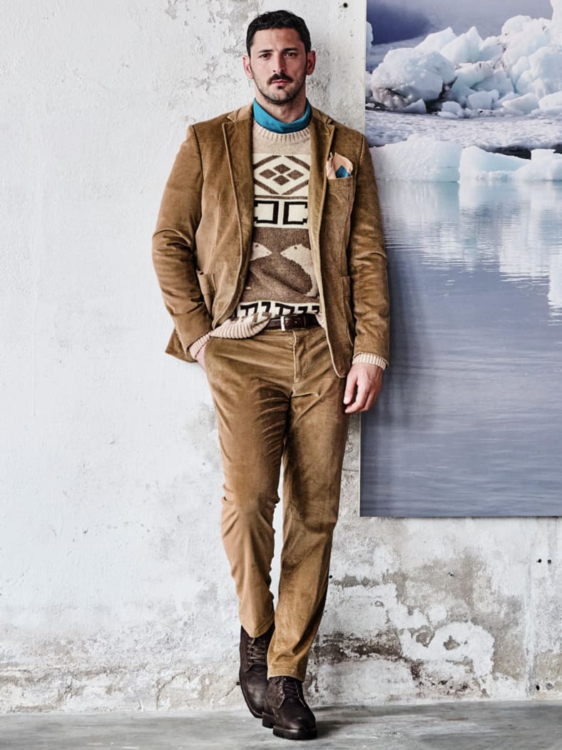 Französischer Cordanzug