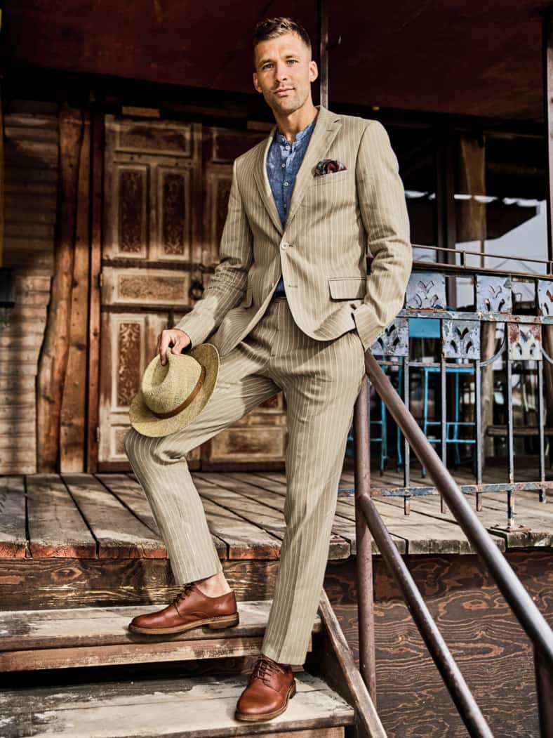 Kristallklarer Leinenanzug Beige